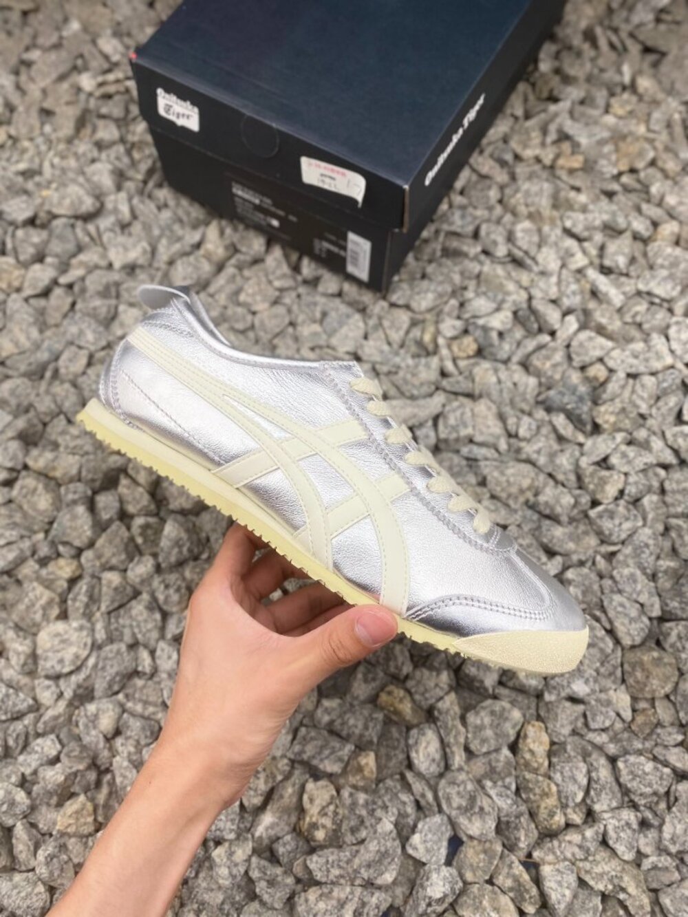 Onitsuka Tiger Mexico 66 Women’s Silver White Metallic Sneakers - Picture 6 of 8